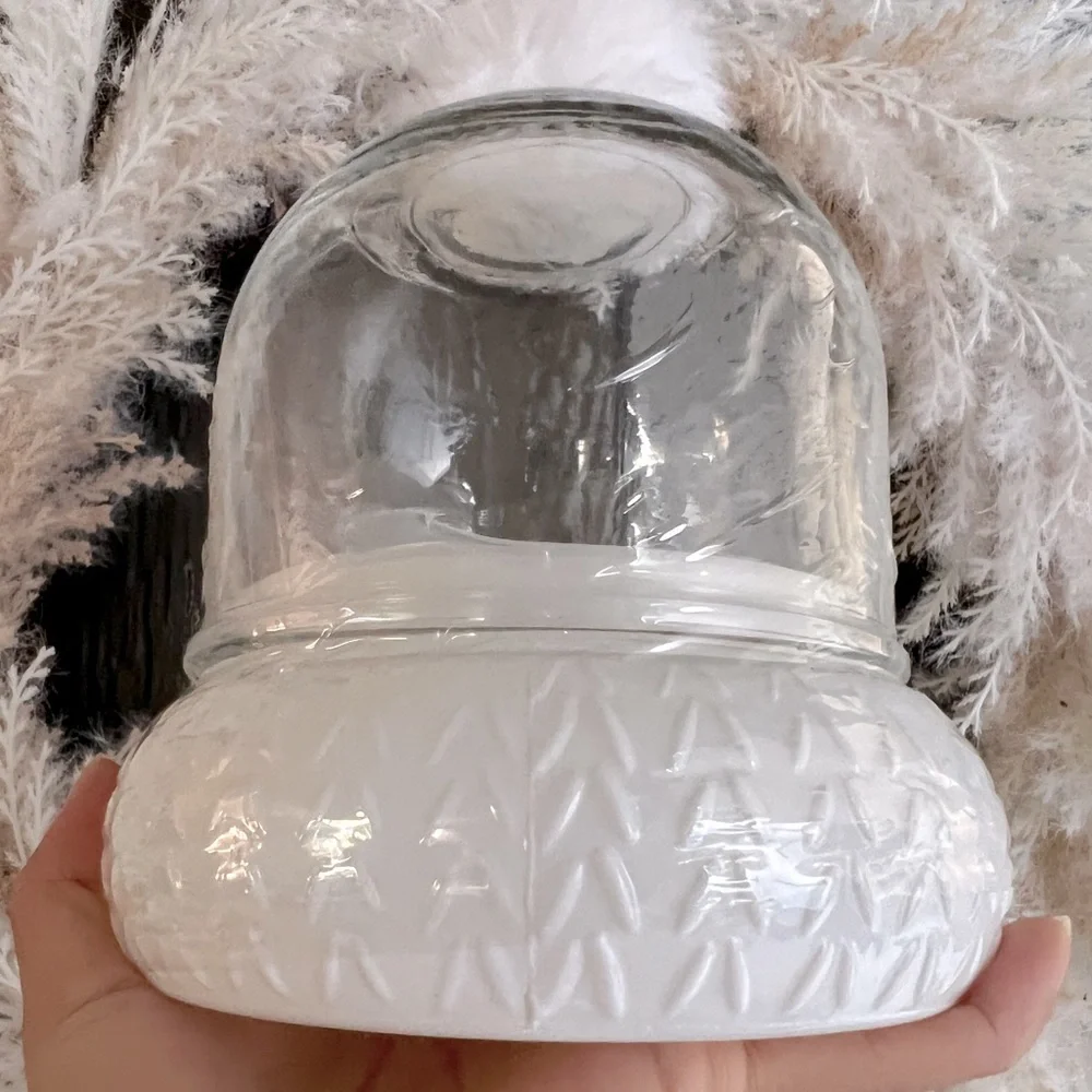 ✨NEW❄️Target Bullseye Playground Pom Pom Hat Winter Holiday Container🎄